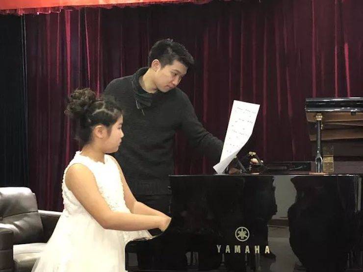 【报道】雅马哈艺术家鲍释贤钢琴独奏音乐会及大师班于河北秦皇岛成功举办