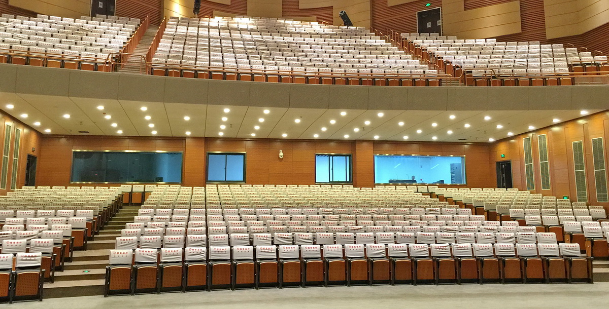 洛阳广播电视中心——1500平米演播厅采用雅马哈 CL 系列数字调音台