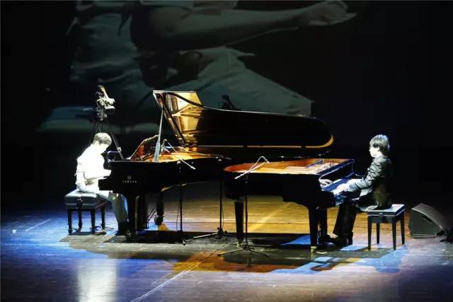 雅马哈艺术家宋思衡“80后时光机多媒体钢琴音乐会”活动报道