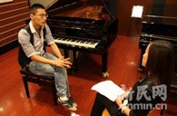 青年钢琴家冯页接受《新民网》专访@YMCC（上海） 